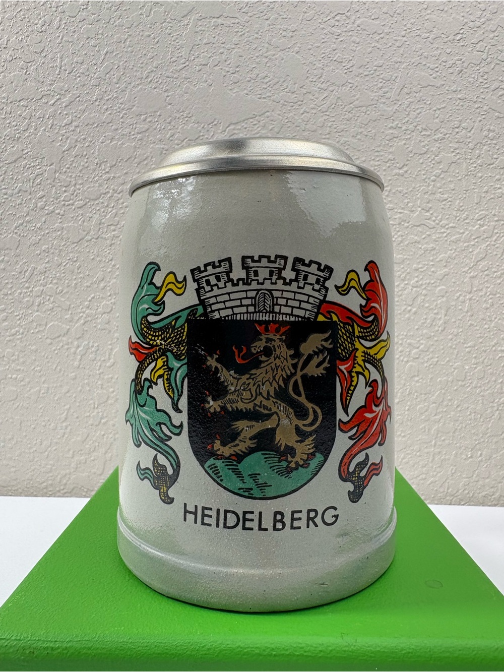 Gerz Heidelberg Beer Stein Made From Stoneware Featuring a Raised Coat of Arms. - Picture 2 of 9